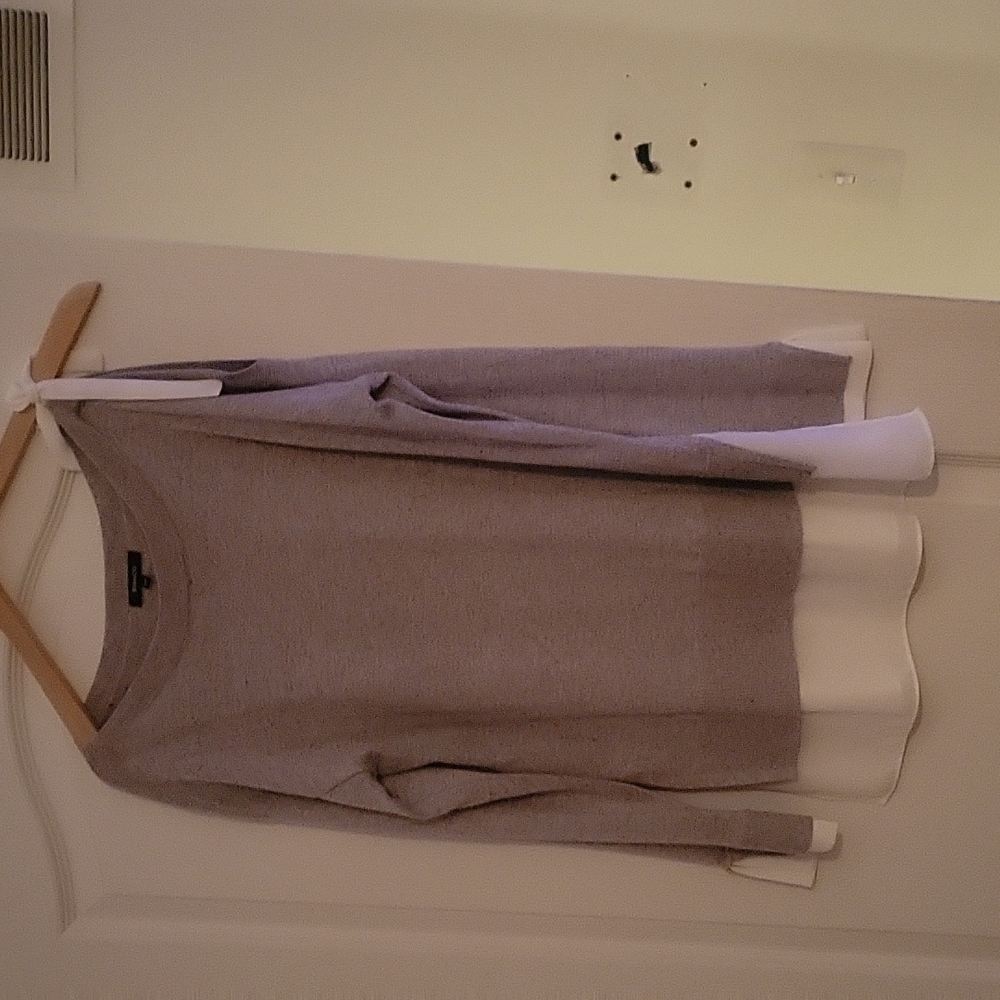 Sweater with chiffon edges